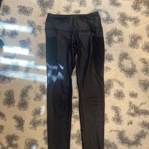 90 Degree By Reflex Black Shiny Leggings with Fishnet Pockets XS